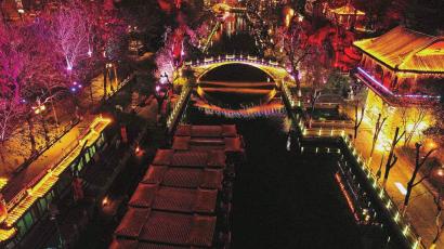 “一湖一环”景观照明2月2日已试运行 “一湖一环”景观照明2月2日已试运行