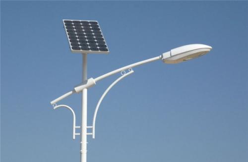 太阳能路灯究竟多少钱一套？
